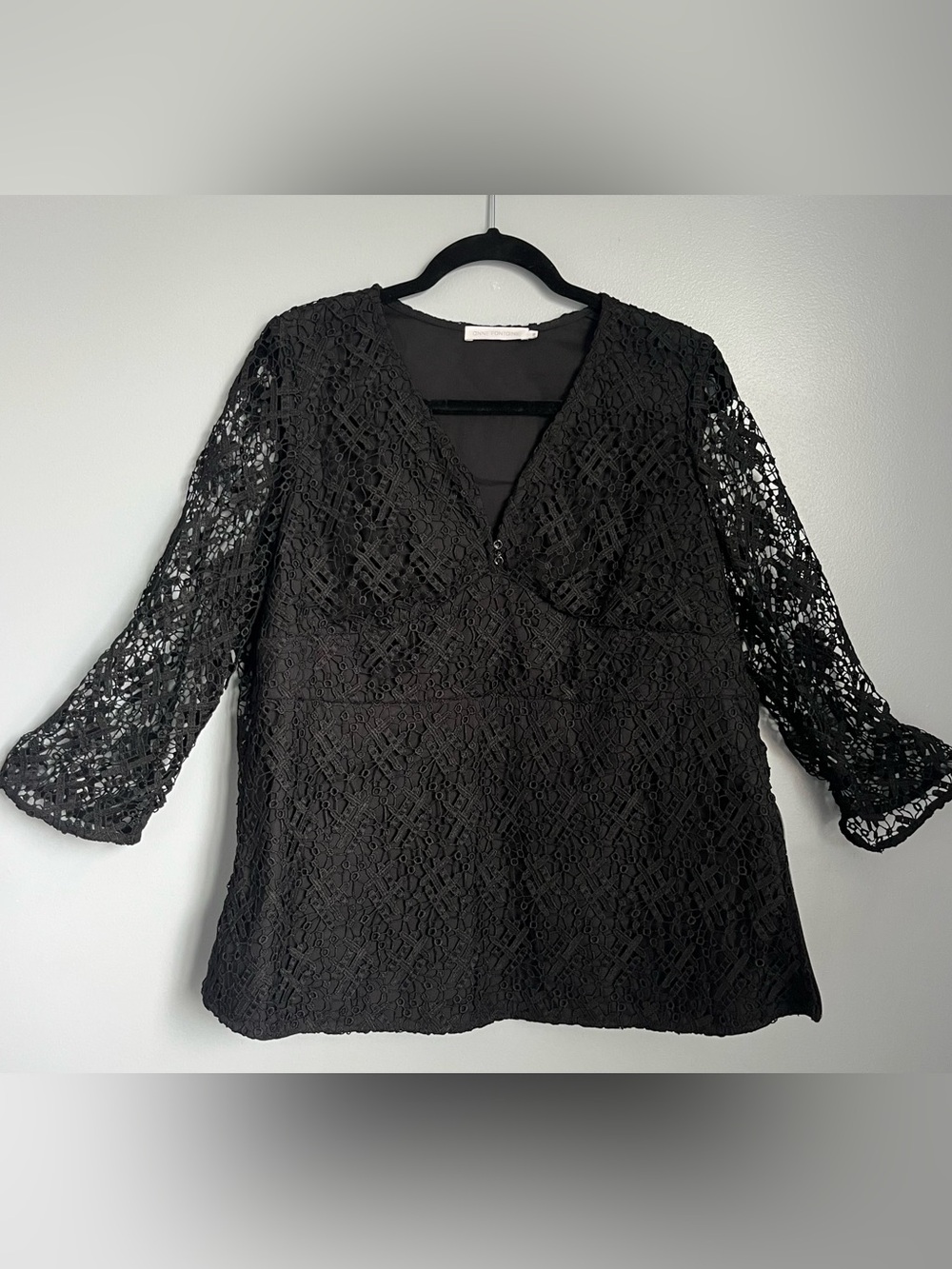 Anne Fontaine Black Lace V‑Neck Blouse SZ 16